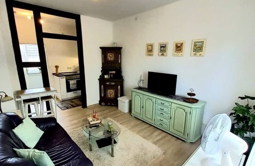 Hadamar Apartment | Fewo Weser OG Shady Pines Room 4