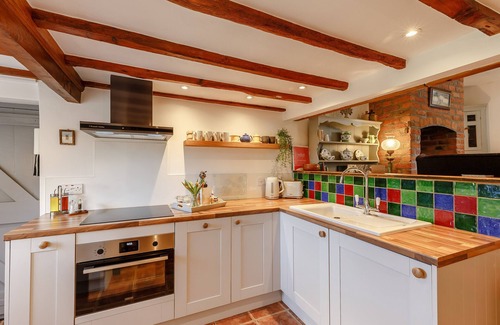 Montgomery House | Fiddler's Cottage - Two Bedroom House, Sleeps 3