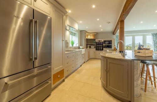 Docking House | Field Corner