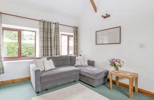 Mortimers Cross House | Fieldfare