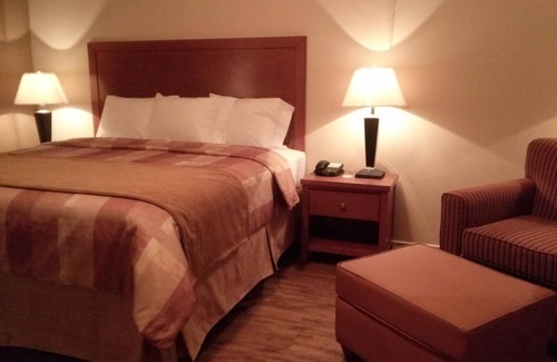 Kenedy Hotel | FieldHouse Inn