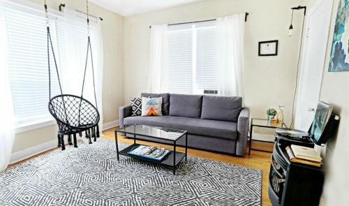 Lower Greenville Apartment | FIFA Ready 1920s Urban Charm, Lower-Greenville Ave Area