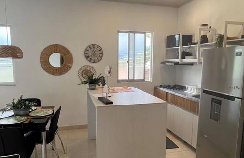 Villeta House | Finca acogedora en Villeta con piscina privada