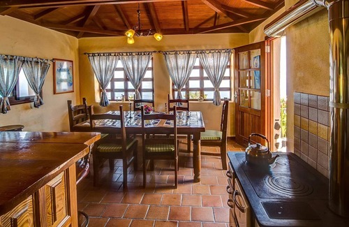 El Tanque House | Finca La Hoya 3 - Tradition meets modernity - sea view, whirlpool & conservatory
