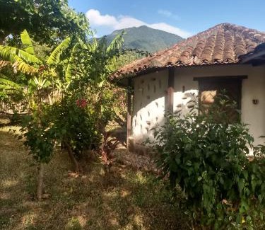 Santa Cruz Cabin | Finca Mystica