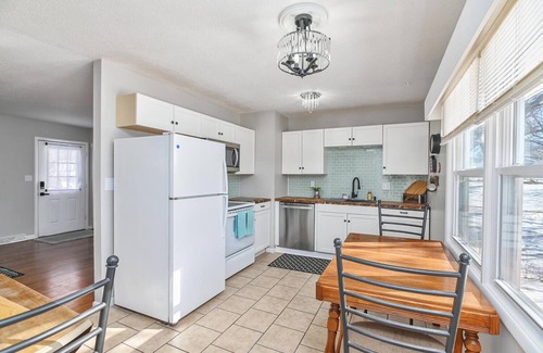 Waldron House | Find Your Mojo Ranch - 2K sqft home with 2 living rooms, game room, fenced yard