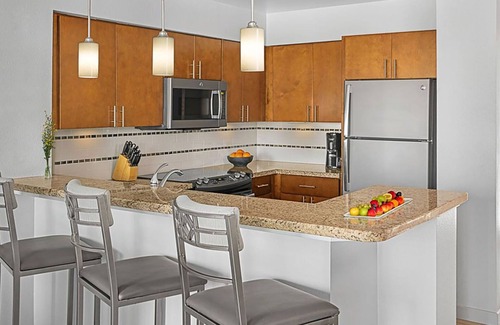 Palm Desert Resort | ๐
๐ข๐ง๐๐ข๐ง๐ ๐๐๐ข๐ฅ๐ข-Coachella Fun @ Desert Springs Villas Resort+Amenities