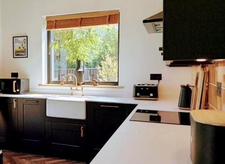 Howlett End House | Finest Retreats - Blackbarn Wood