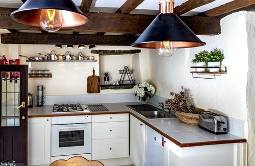 Bury Cottage | Finest Retreats | Ellen's Cottage