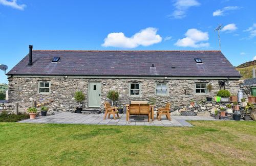 Llandrillo House | Finest Retreats - Moelis Barn