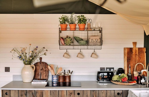 Little Walsingham Ski Chalet | Finest Retreats | Owls Nest