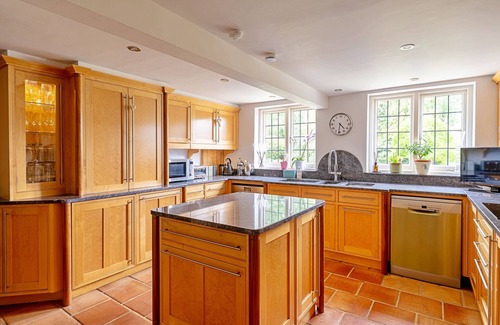 Tring House | Finest Retreats | The Old Rectory