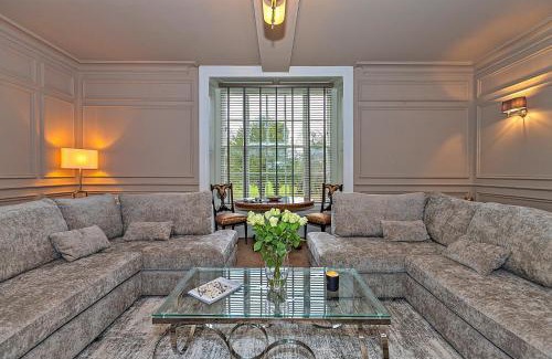 Yardley Gobion House | Finest Retreats - Ttich Manor Retreat