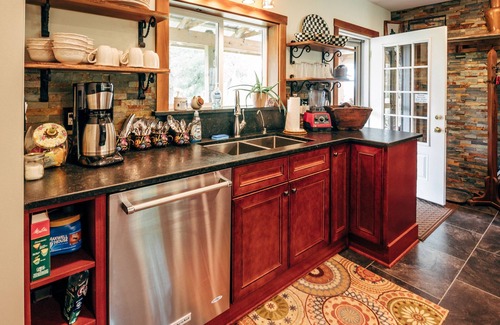 Interlaken Other | Fingerlakes Farmhouse on Seneca Lake and Cayuga Lake Wine Trails Sleeps 4