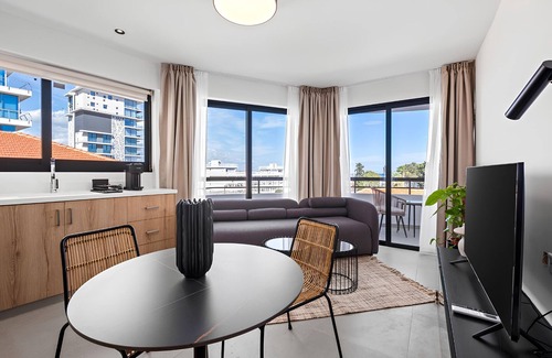 Larnaca Apartment | Finikoudes Marina View 201 - Charming Finikoudes Getaway