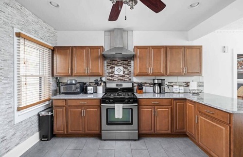 Meridian-Kessler House | Fire Pit, Corn-Hole, Grill, Piano | Bungalow Near Broad Ripple