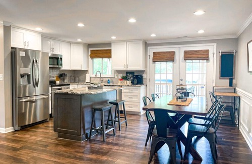 McAlpine House | Fire Pit+Foosball | Walk to Greenway Trail