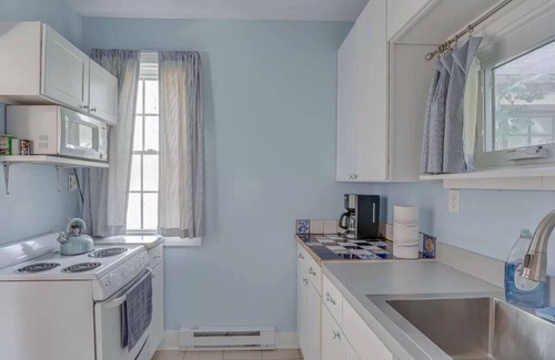 Harpers Ferry Cottage | Firehouse Cottage | Walk to all of downtown HF