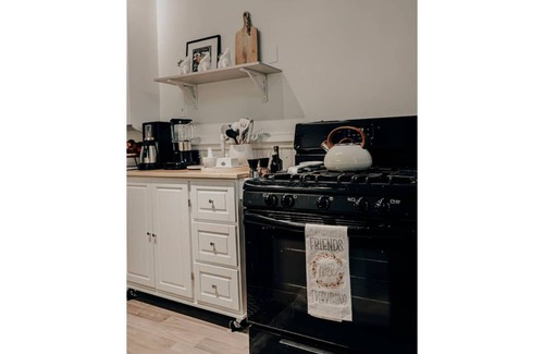 Bryant Apartment | First floor of beautiful house in Elmwood Village