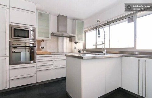 La Vila Olimpica del Poblenou Condo | FIRST LINE BEACH. 6 PAX