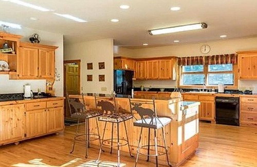 Presque Isle House | Fischer's Paradise