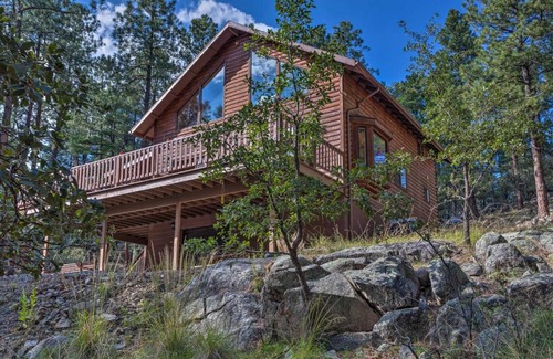 Prescott House | Fish, Hike and Explore Prescott Cabin with Grill!