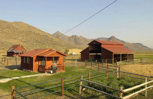 Blaine County Apartment | Fishermen's Getaway! Cozy studio cabin near Silver Creek & Little Wood Reservoir. The Milk House offers 2 twin beds, 3/4 bath, kitchenette. Relax on the porch and enjoy the breathtaking sunrise & scenery!