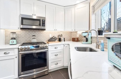 Fishtown House | Fishtown Rooftop Deck, Best Location in City
