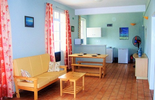 Camp Bestel Apartment | FITA RESIDENCE - 721 ft², European management, T/Biches 1.3km, sea view, swimming pool, Tourism Authority standards, A/C, Wi-Fi, terrace, SECURITY: CCTV, safe box, alarm