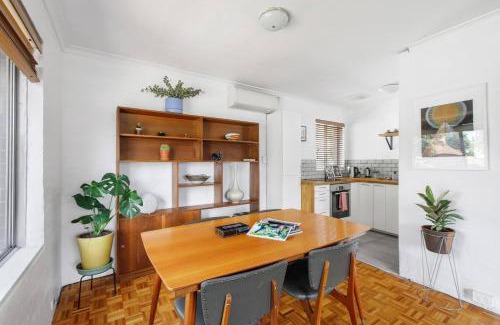 Fitzroy North Apartment | Fitzroy North Boutique Bliss by Merri Creek Trail