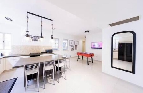 Hod HaSharon House | Five Stars Villa09