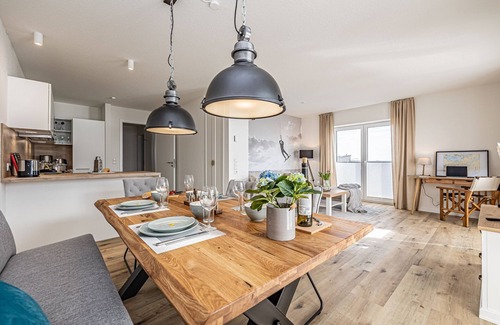 Schleswig Apartment | Fjord berth 2 - underfloor heating, shower, terrace, garden furniture, beach chair
