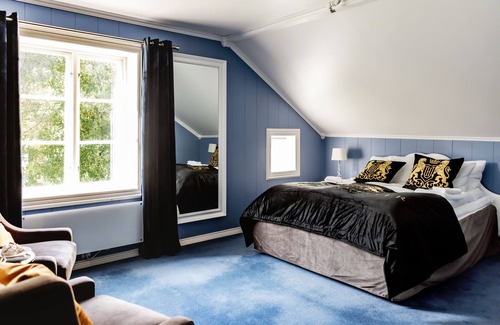 Fotlandsvag Hotel | FjordSlottet Hotell