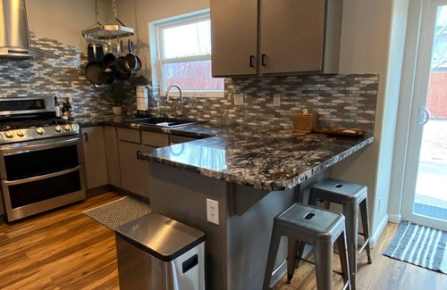 Walnut Meadows House | Flagstaff House 7person spa Snowbowl Grand Canyon Sedona Golf Hiking Fishing A/C