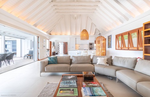 Terre Neuve Villa | Flamands Hillside 5 bedrooms with amazing view