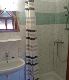 Szekesfehervar Bed & Breakfast | Flamingó Panzió