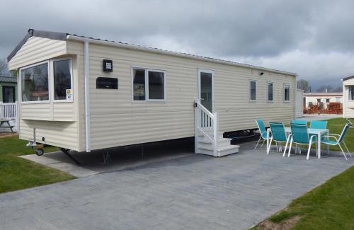 Kirby Misperton Resort | Flamingo Land - Woodlands W42