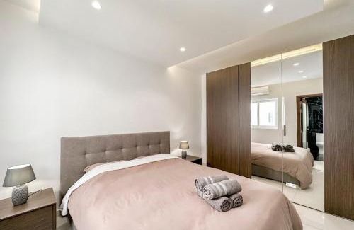 Mellieha Apartment | Flat 5 Mellieha Seaview & City view apartment with Terrace, nearby Beaches