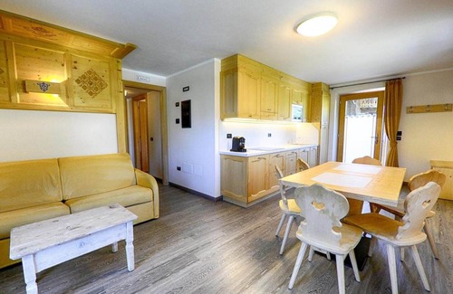 Teola Apartment | Flat Blesecia - Baita Cusini with mountain view, wellness area and Wi-Fi