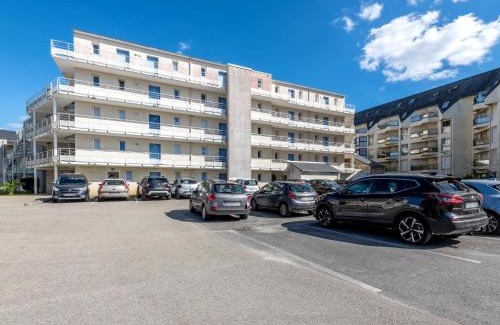 Plougonvelin Apartment | Flat by Pointe St-Mathieu