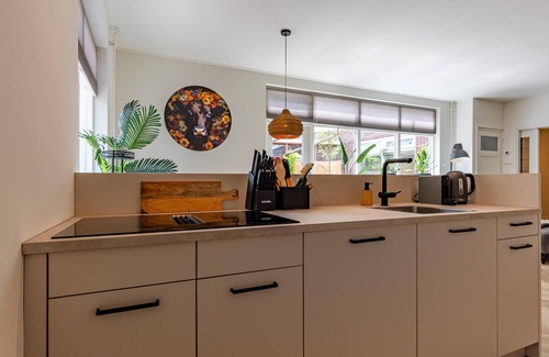 Warmenhuizen House | Flat in city centre close to the sea
