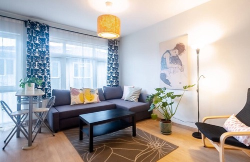 Rasimpasa Apartment | Flat with Balcony near Bull Statue in Kadikoy