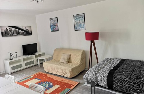 Pessac Apartment | Flat79