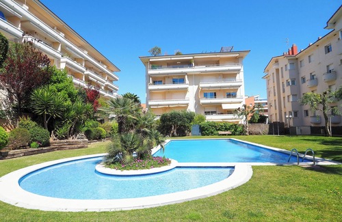 Vallpineda Apartment | Flip Flop Beach Apartment by Hello Homes Sitges