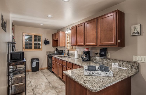 Alto House | Flo #1 | Wooded Views + Great Location Near Outdoor Activities