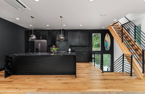 Lair Hill House | Floating Home on the Willamette