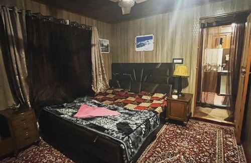 Nagin Bagh House | Flora cottage