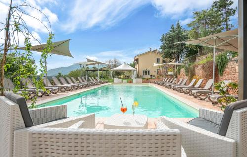 Macerino Apartment | Flora House 1
