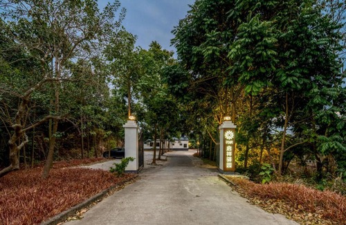 Huiyang Hotel | Floral Hotel Huizhou Qixiang Yiyuan Huizhou Pingtan Airport