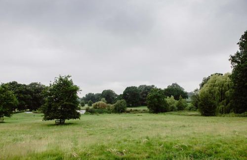 Pottersbury House | Flore House